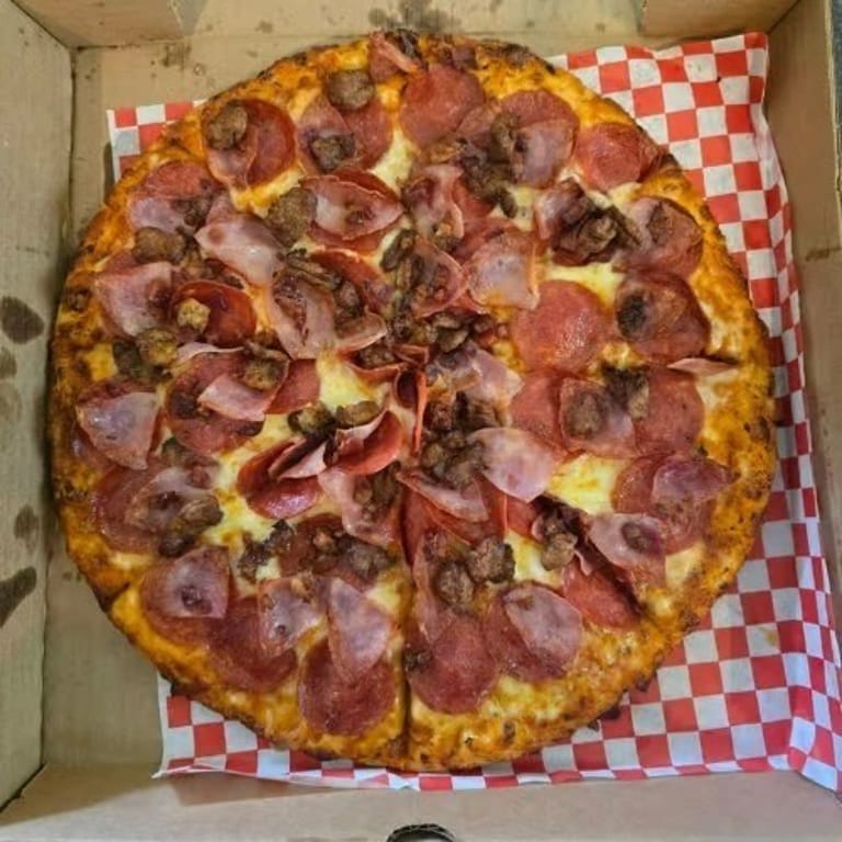 Delicious Pizza Options at Our Restaurant